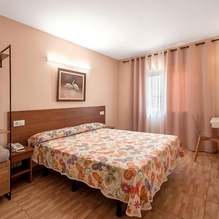 Hotel Silvia Empuriabrava Exterior photo