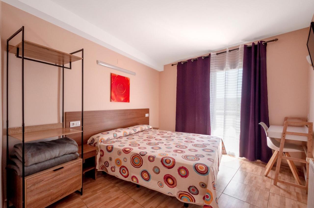 Hotel Silvia Empuriabrava Exterior photo