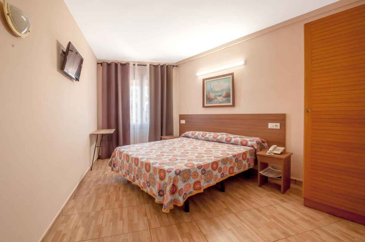 Hotel Silvia Empuriabrava Exterior photo